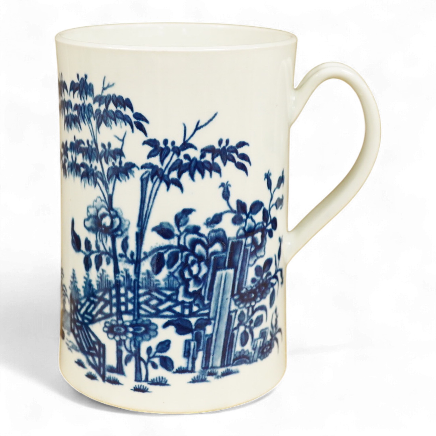 A large 18th century Worcester ‘fence’ pattern mug, 15cm